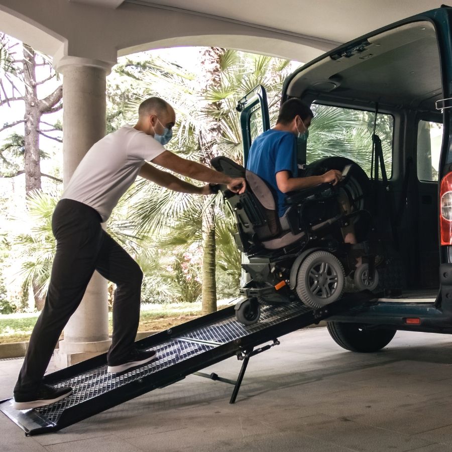 Transporte Estándar y Asistido